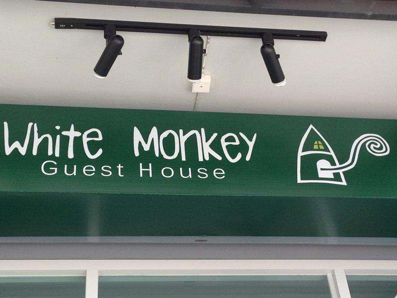 White Monkey Guesthouse Phetchaburi Extérieur photo