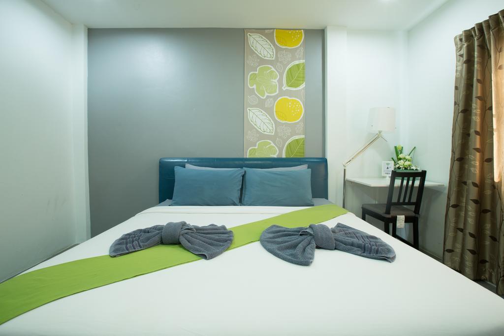 White Monkey Guesthouse Phetchaburi Extérieur photo
