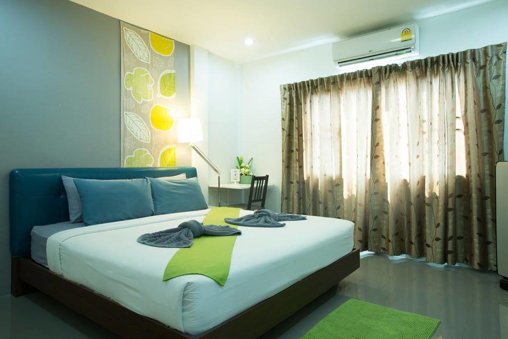 White Monkey Guesthouse Phetchaburi Extérieur photo
