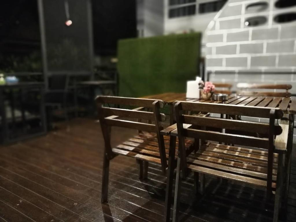 White Monkey Guesthouse Phetchaburi Extérieur photo