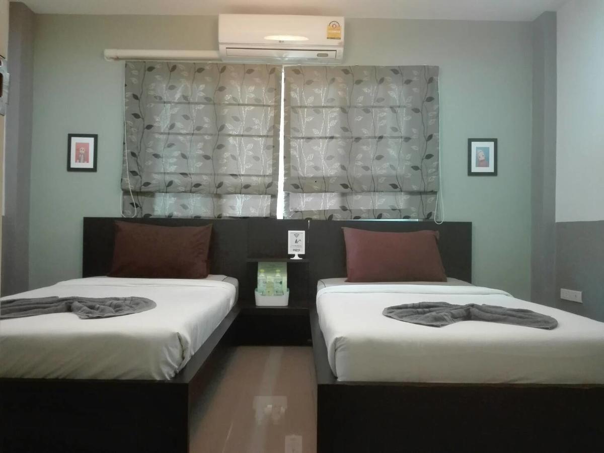 White Monkey Guesthouse Phetchaburi Extérieur photo