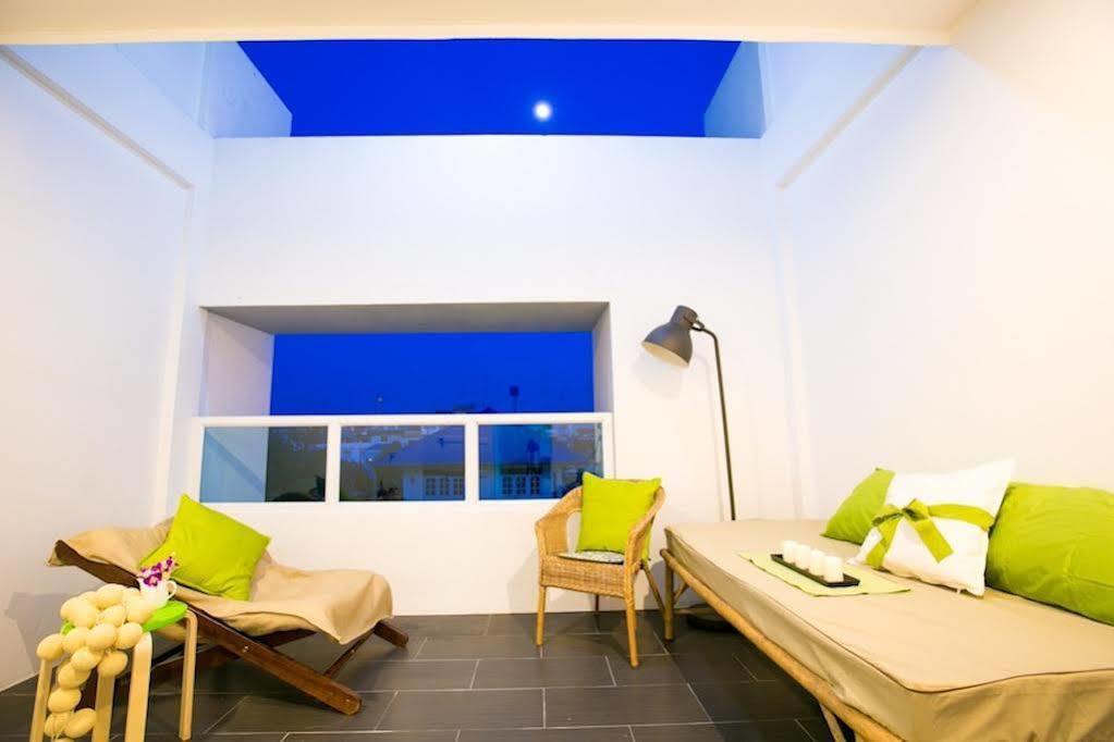White Monkey Guesthouse Phetchaburi Extérieur photo